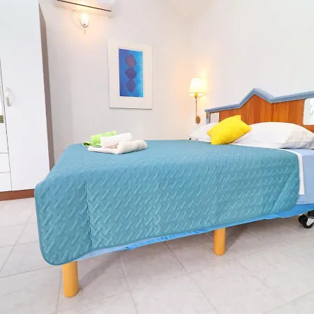 Marconi Charming Apartamento Vela Luka