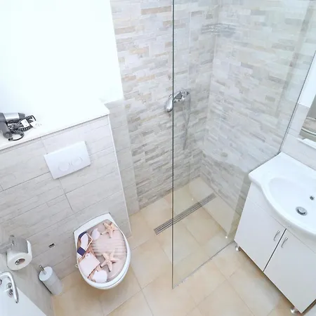 Marconi Charming Apartment Vela Luka