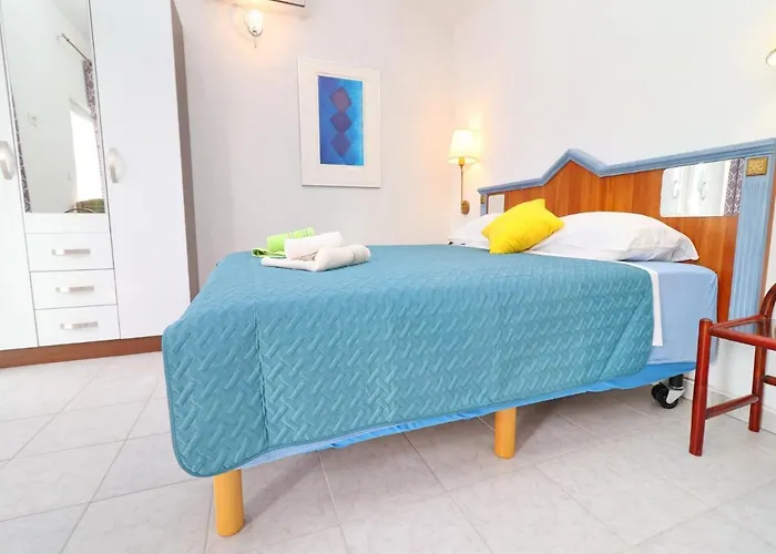 Marconi Charming Apartman Vela Luka